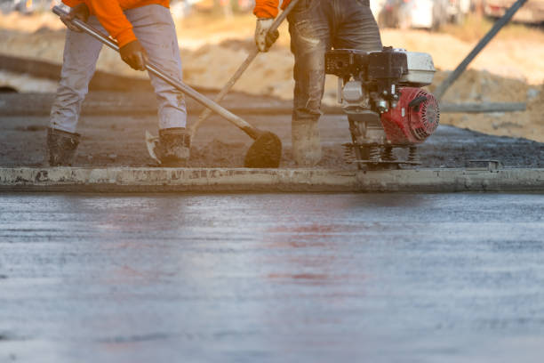 Best Commercial Concrete Contractor  in Eslon, CA